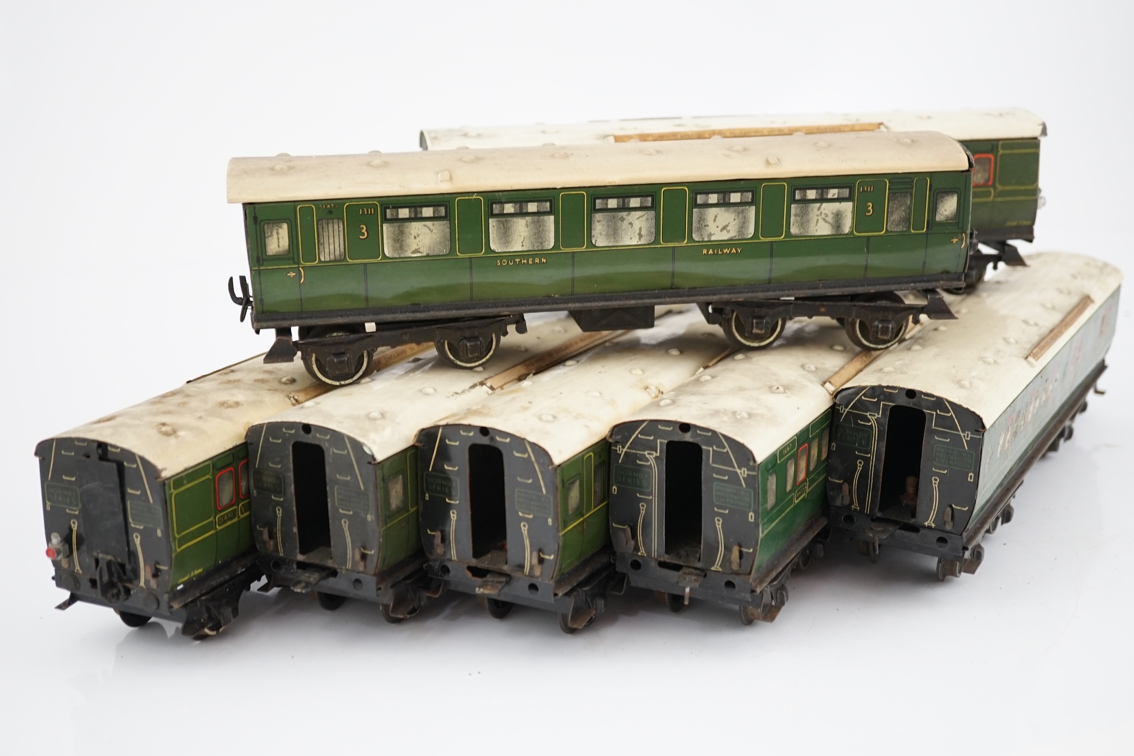 Seven Hornby 0 gauge tinplate No.2 coaches in Southern Railway livery